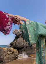 Load image into Gallery viewer, Crimson Parsi Threads - D5 B