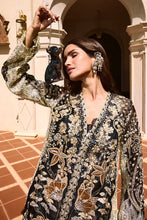 Load image into Gallery viewer, Soraya LUMENE FESTIVE 2025 STELLA