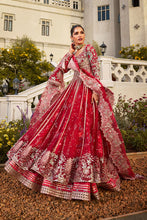 Load image into Gallery viewer, Soraya LUMENE FESTIVE 2025 MARYBELLÉ